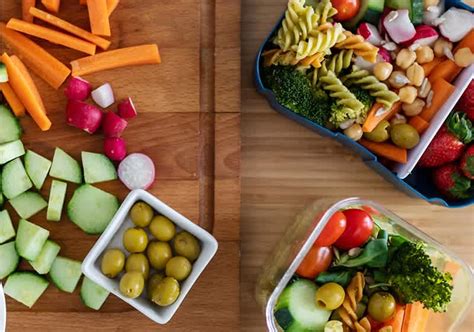 Ilustračná fotografia rôznych vegetariánskych a vegánskych jedál