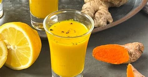 Zmes čerstvého zázvoru, kurkumy, citróna a škorice