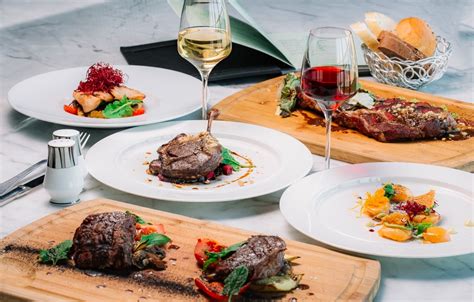 Ilustrácia rôznych krabičiek s pripraveným jedlom