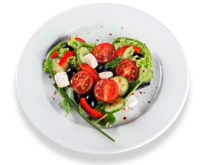 rozmanitá zelenina na tanieri