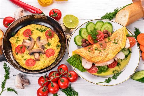 Ilustrácia rôznych jedál z vajec, ktoré sú vhodné na raňajky, obed a večeru počas diéty.