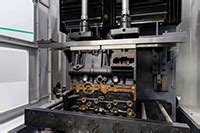 Ilustračné foto rôznych typov posilňovacích strojov