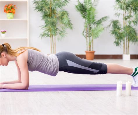 Ilustrácia rôznych typov planku pre posilnenie brušných svalov.