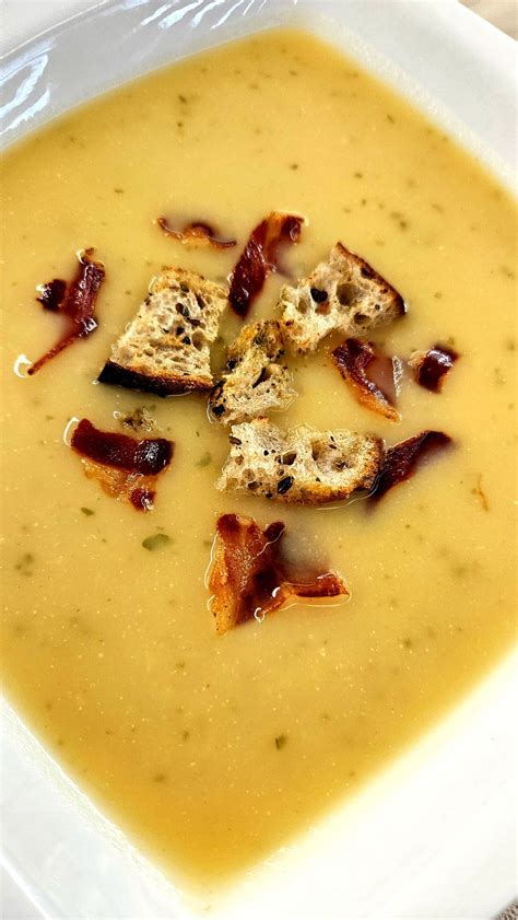 Ilustrácia rôznych druhov zeleniny a surovín na prípravu polievok.