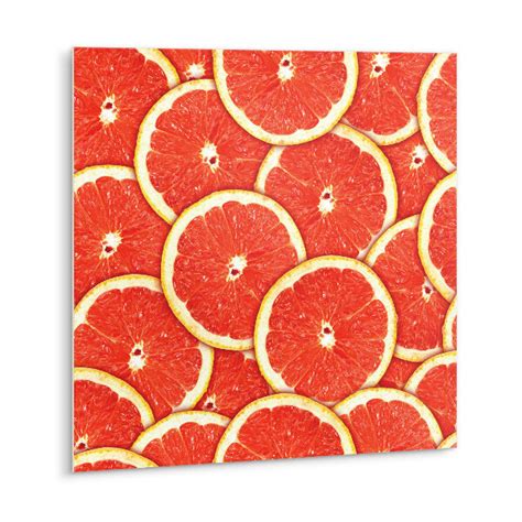 ilustrácia grapefruitu rozkrojeného na polovicu