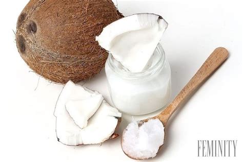 ilustračná fotografia rôznych foriem kokosového oleja a tuku