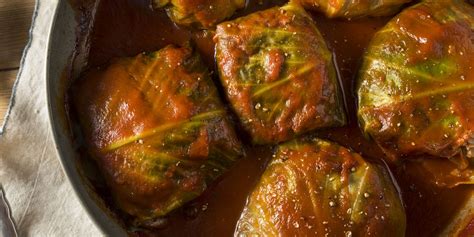 Ilustrácia vegetariánskej verzie plnených kapustných listov.