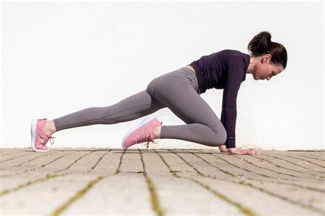 Ilustrácia cviku Horolezec (Mountain Climber)