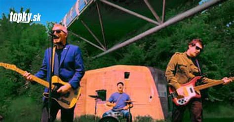 Ilustračná fotografia spokojných klientov po úspešnom chudnutí.