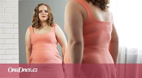 Ilustračná fotografia ženy s postavou typu hruška, ktorá ukazuje problematické partie stehien.