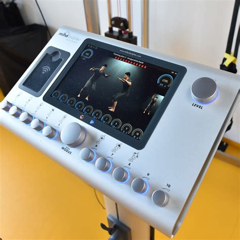 3D vizualizácia svalovej kontrakcie vyvolanej EMS prístrojom