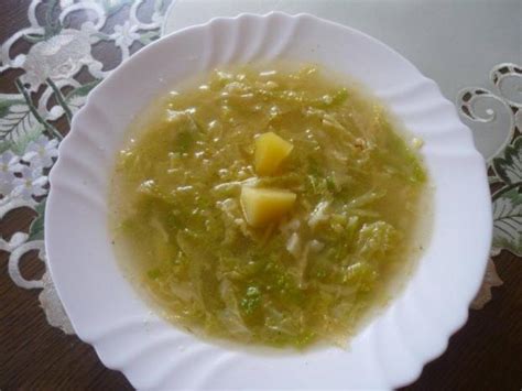 Kelová polievka so strukovinou