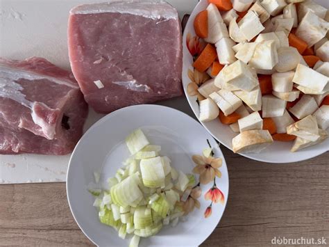 Ilustračné foto surového bravčového karé