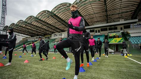 Športovec počas intenzívneho tréningu