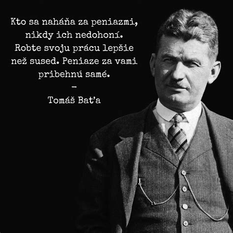 Motivačné foto kulturistu v posilňovni