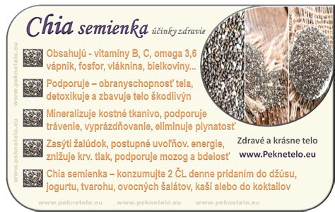 Detailný záber na chia semienka v sklenenej nádobe