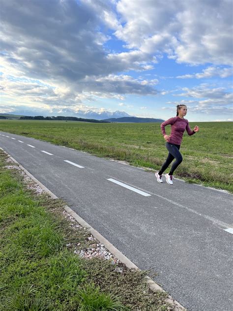 nákres správnej bežeckej techniky s popismi