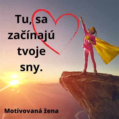 Tematické foto: Šťastná a motivovaná žena cvičiaca