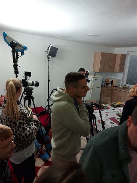 Ilustrácia: Kolaps športovca na vážení v dôsledku dehydratácie