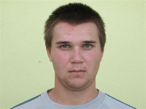 Fotografia šťastnej osoby po úspešnom chudnutí