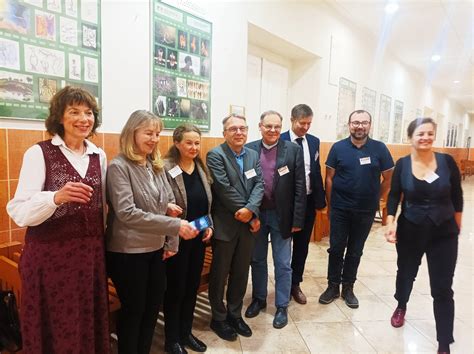 Skupinová fotografia účastníkov Extrémnych premien 5. série s Marošom Molnárom