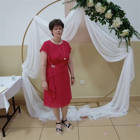 Schéma: Hormonálna rovnováha a vplyv tukov verzus sacharidov na pocit hladu