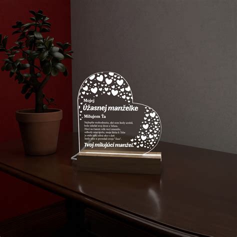 Ilustrácia srdca s cibuľkou