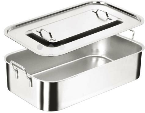 Ilustrácia ženy s vyrysovanými svalmi a pevnými krivkami pred a po.