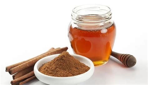 Tematické foto: Škorica a med