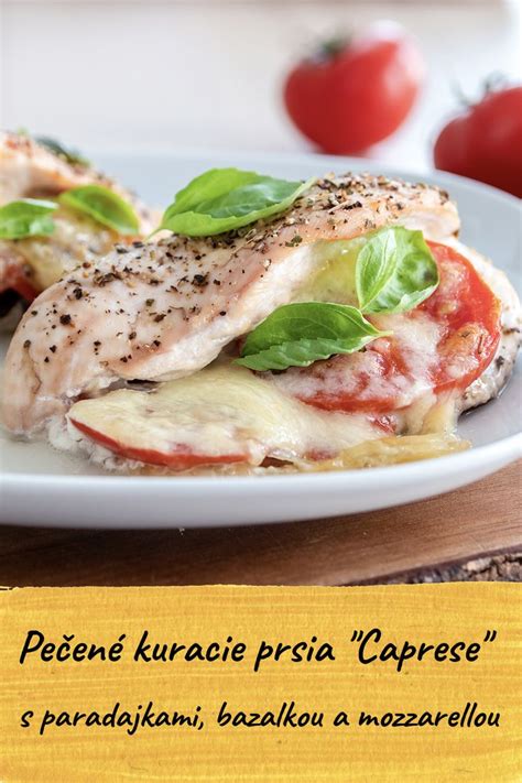 Fotografia čerstvej mozzarelly na tanieri s paradajkami a bazalkou