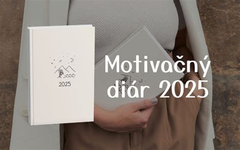 Fotografia motivačného diára alebo kalendára umiestneného na pracovnom stole