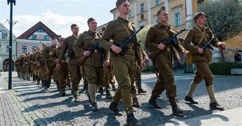 Foto: Ukážka povinných kulturistických póz