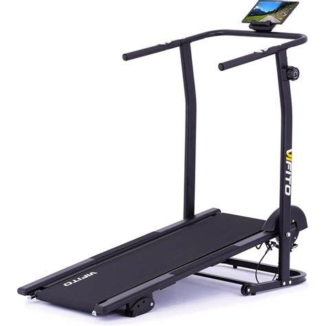 Bežecký pás s aktívnym bežcom