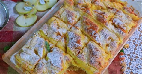 Tematická fotografia košíka s čerstvými jablkami