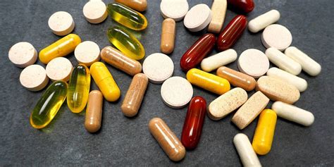 Ilustračné foto rôznych výživových doplnkov v peknej kompozícii