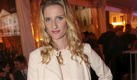 Adela Banášová pri cvičení vo fitness centre