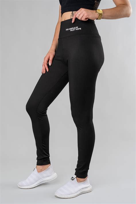 rozmanitosť dámskych legín - vysoký pás, scrunch bum, klasické čierne