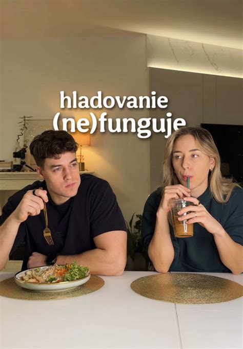 Infografika porovnávajúca sýtosť jedla počas dňa a večer