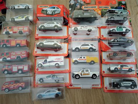 žena vykonávajúca angličáky